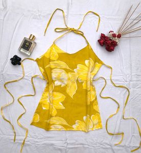 Chatpati summer backless halter top 💛