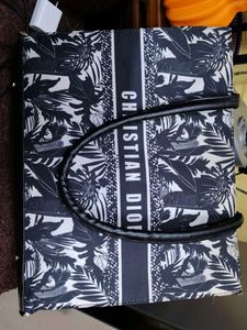 Christian Dior Tote Bag + free 3d keychain