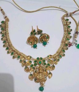 Exquisite Gold Plated Necklace &amp; Earring Set