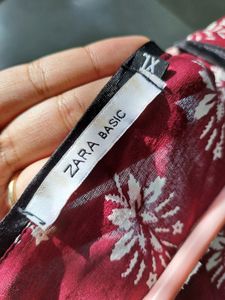 Zara Cute Floral Print Top XL size
