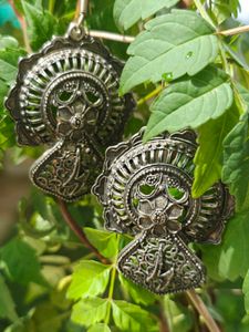 Vintage Silver Tone Earrings
