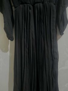 Elegant Black Pleated Dress