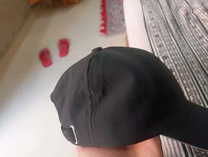 Nike unisex Dri-FIT Unstructured Featherlight Cap
