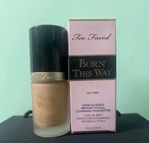 Too Faced Born This Way Foundation Oil Free