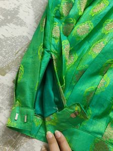 Beautiful Green Ethnic crop top and skirt.🌿✨💚