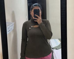 Chic Cutout Turtleneck Top