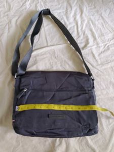 Tommy Hilfiger Messenger Bag