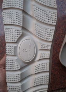 Koburg Comfort Sandals - Unisex Beige