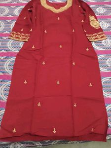 Elegant Maroon kurta set with dupatta
