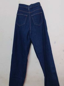 Classic Dark Wash High-Waisted Jeans