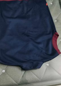 Myntra Sleeveless Zip-Up Jacket