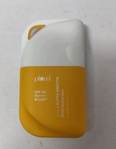 Plum Yuzu &amp; Alpha Arbutin Fluid Sunscreen SPF 35