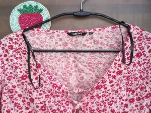 Retro Floral Print Tie-Front Flared sleeve Top