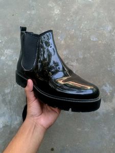 Glossy Platform Chelsea Boots