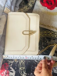 Cream Chain Shoulder Bag