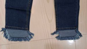 Women Blue Skinny Fit Mid-Rise Mildly Distressed S