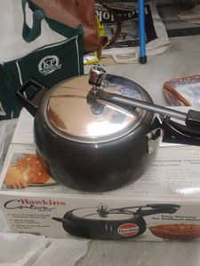 Hawkins Contura Pressure Cooker