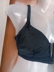 Black Ribbed V-Neck Bra with Bow Back
