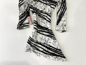 Magazine Girl One Shoulder Top