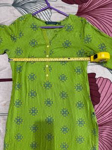 Vibrant Green Printed Kurta &amp; Blue Leggings