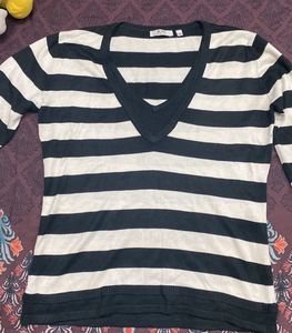 Chic Striped V-Neck Sweater