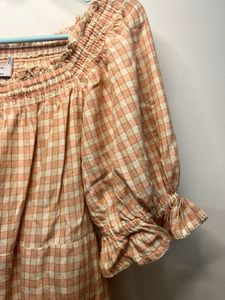 Cute Plaid Off-Shoulder Top
