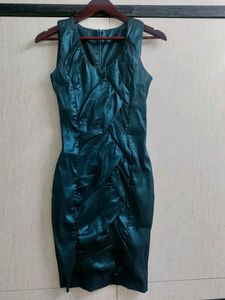 Emerald Ruched Bodycon Dress