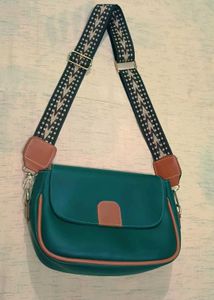 Stylish &amp; Functional Shoulder Bag