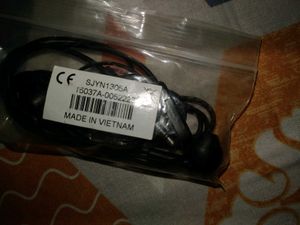 Motorola earphones
