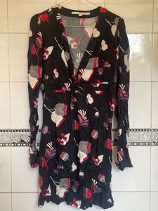 Chic Black Floral Print Mini Dress