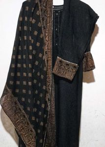 Elegant Black Kurta with Embellished Sleeves
