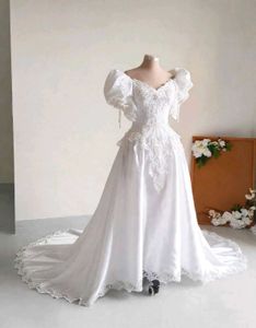Exquisite White Bridal Gown 👑👰