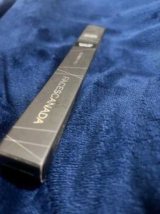 Long-Lasting Eyeliner Pencil