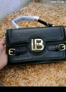 Chic Black Croc Embossed Handbag