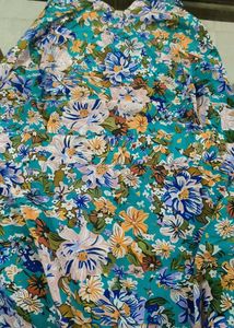 SET OF 2 BEAUTIFUL FLORAL PRINT DRESSES