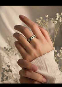 Unisex Glow-in-the-Dark Butterfly Ring