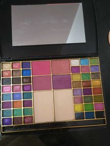 Professional Eyeshadow &amp; Face Palette