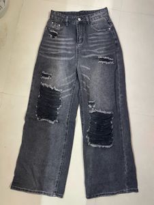 Distressed Wide-Leg Jeans funkyy