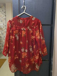 Floral Print Red Top(new)not all used..