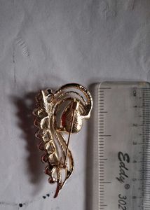 Sparkling Rhinestone Brooch Pin