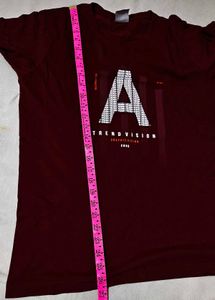 Maroon "Trend Vision" Graphic T-Shirt