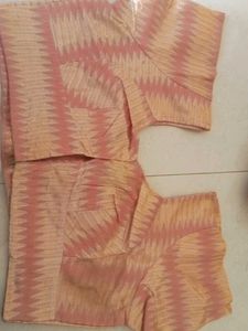 Beautiful Peach & Gold Woven Blouse