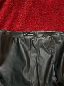 Chic Black Faux Leather Mini Skirt