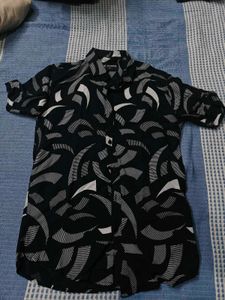 Stylish Men's Black & White Patterned Shirt