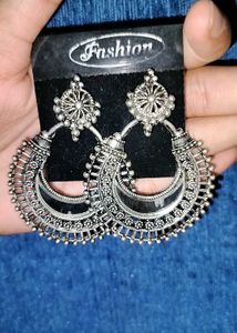 Elegant Silver Oxidized  maangtika and 2 earings J