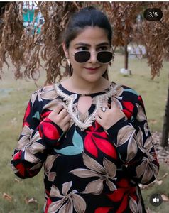 Black floral kurta with lace detailing