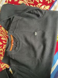 Men's Black Pullover Sweatshirt