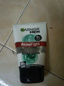 Garnier Men AcnoFight Cleanser