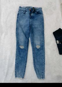 Distressed Blue Wash Jeans