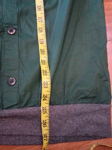 Stylish Men's Green Button-Up Shirt